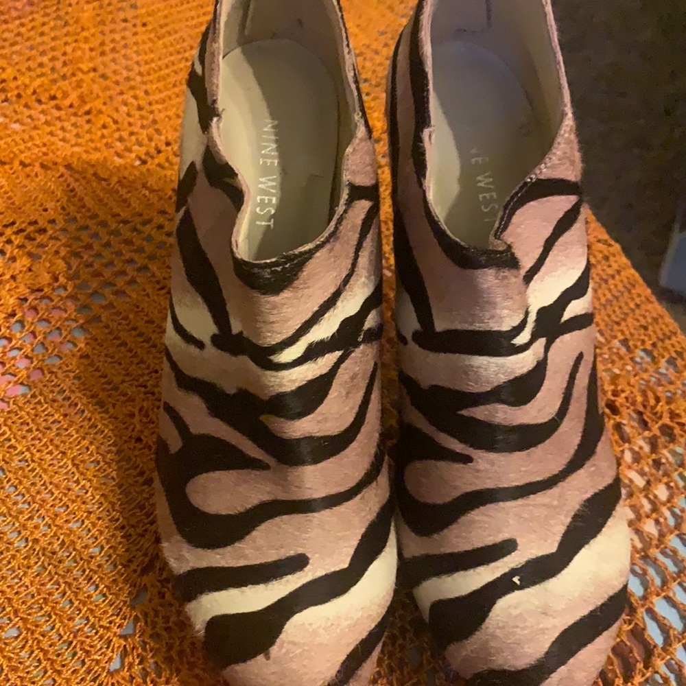 Tiger hills 6-7 inch hills. Used .ankle shoe